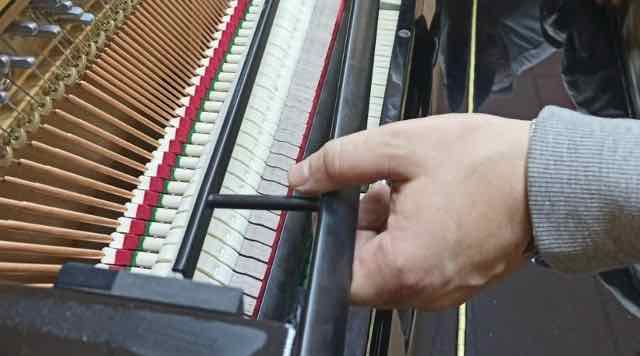 Клинцовская детская школа искусств получила новые пианино