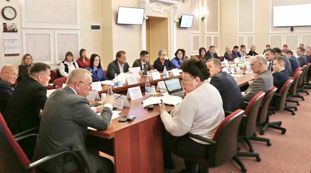 Комитет Брянской облдумы одобрил обновлённый проект бюджета на 2026 год