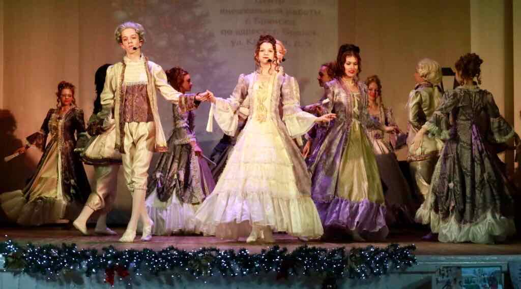 В Брянске прошла традиционная «Тенишевская ёлка»