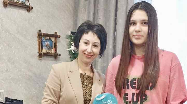 Руководитель брянского филиала фонда «Защитники Отечества» исполнила новогоднее желание девочки