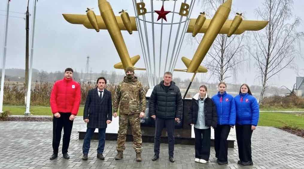 Брянским студентам рассказали о подвигах земляков-героев