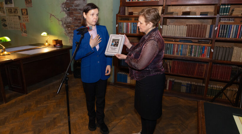 Профессор из Брянска рассказала о судьбе писателя-фронтовика Владислава Шаповалова