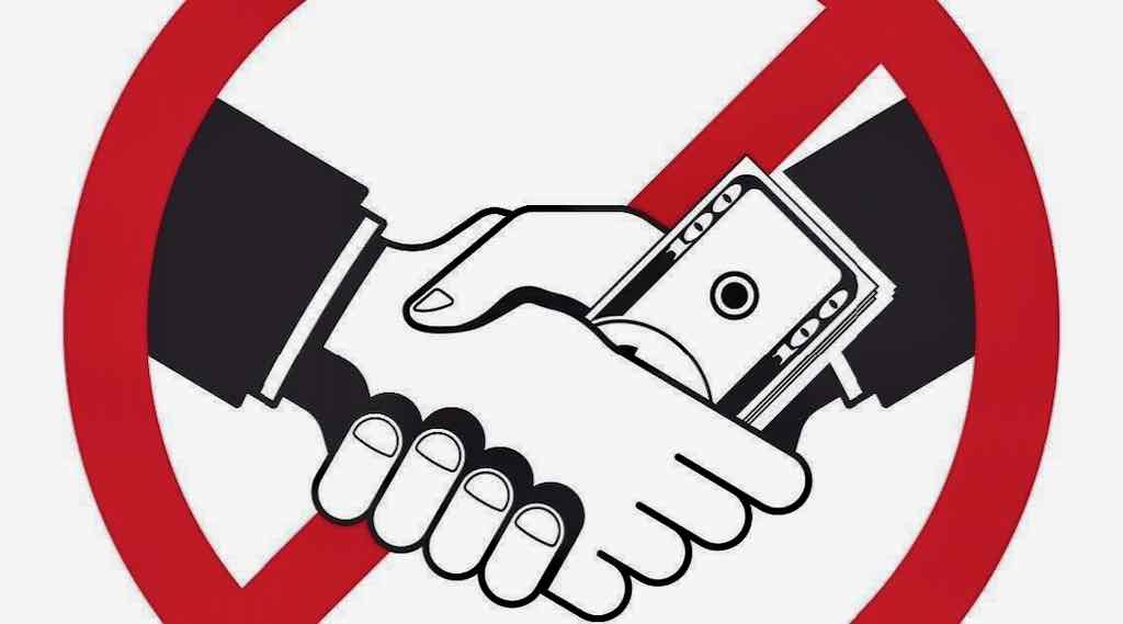 Бывшую чиновницу из Брянска осудили на 8,5 лет за взятку