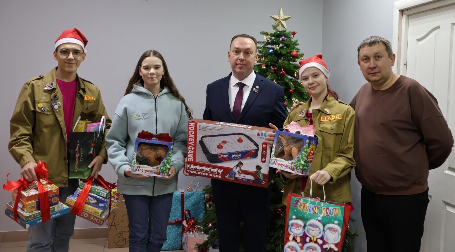 Педагоги и студенты Брянска приняли участие в благотворительной акции «Добрые игры детям»