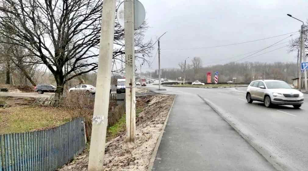 В Брянске завершили ремонт и расширение дороги на Депутатском переулке