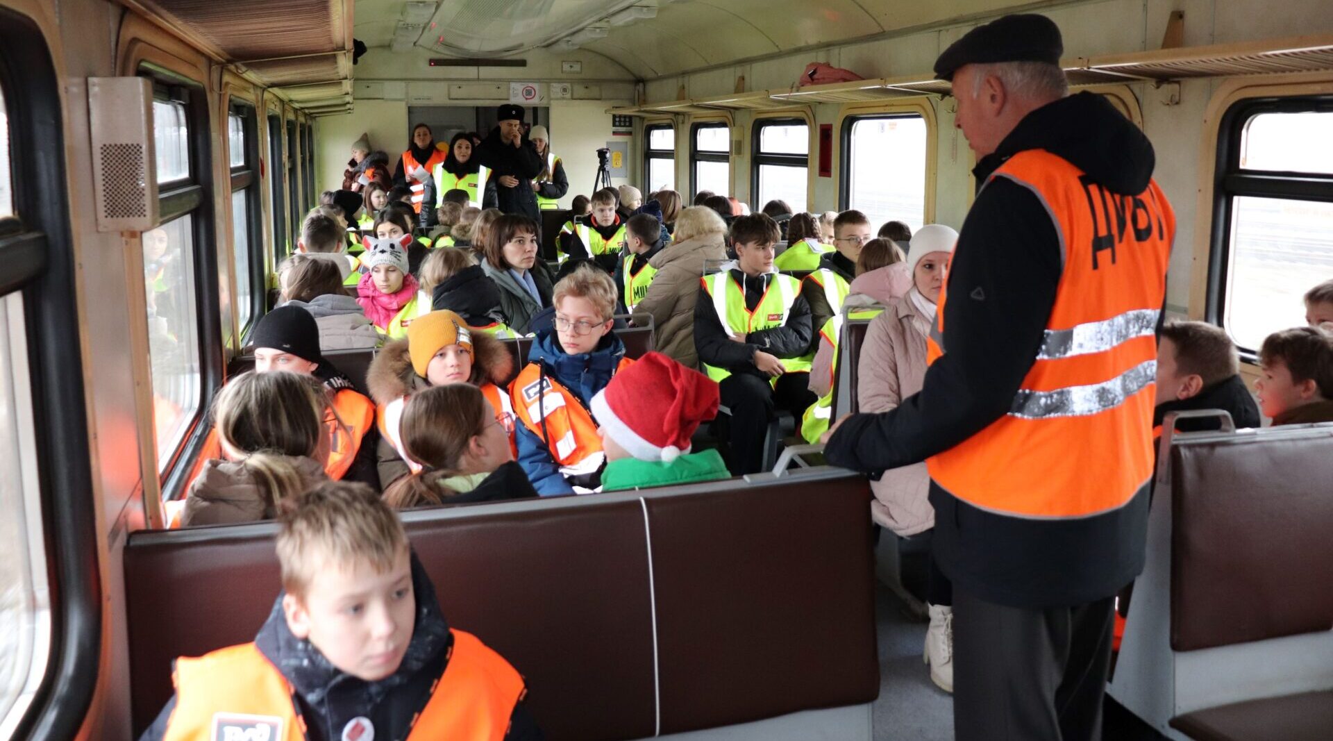 Единый день профилактики детского травматизма прошел на вокзалах Брянска