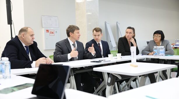 Брянские педагоги приняли участие в работе стратегической сессии «Приоритет 2030»