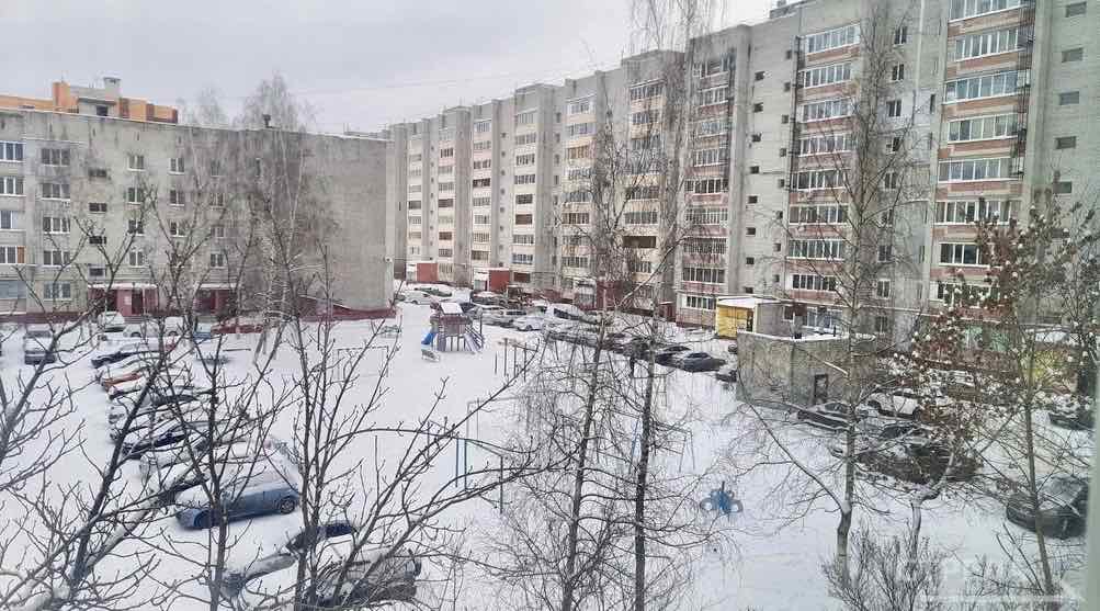 Дорожные службы Брянска наводят порядок перед Новым годом