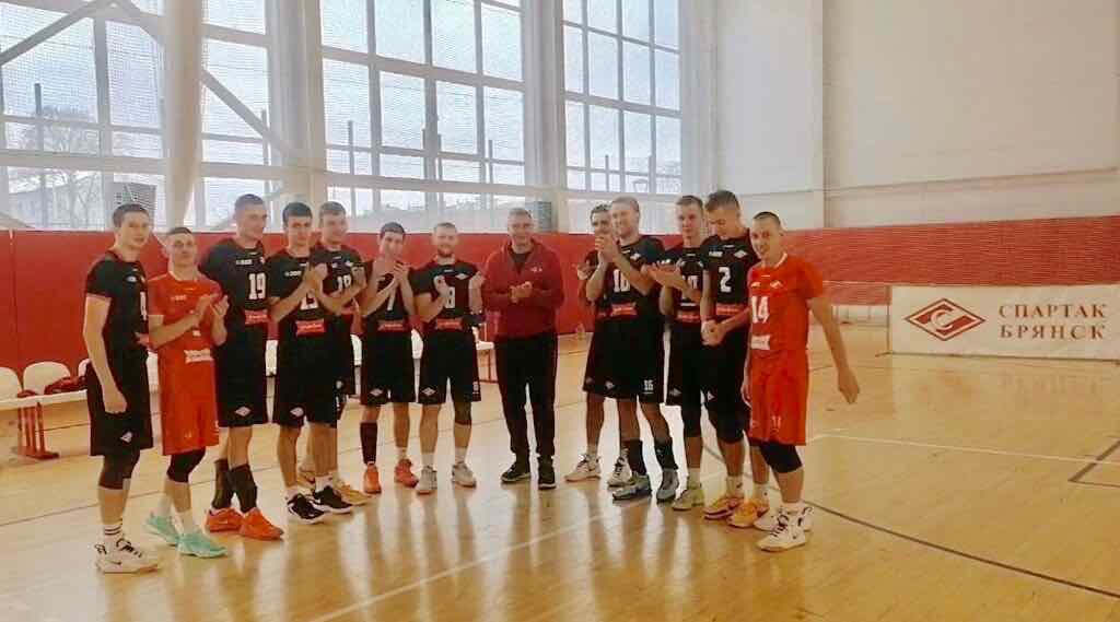 БГСК «Спартак» лидирует в первенстве России по волейболу