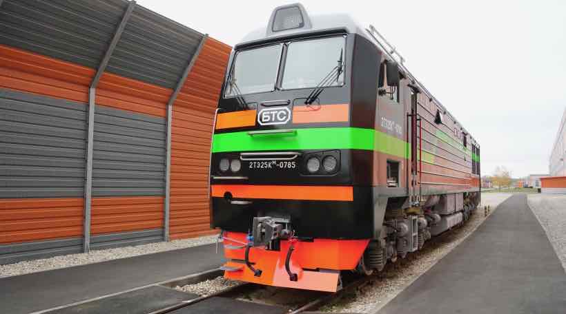 Брянский завод поставил 10 тепловозов оператору