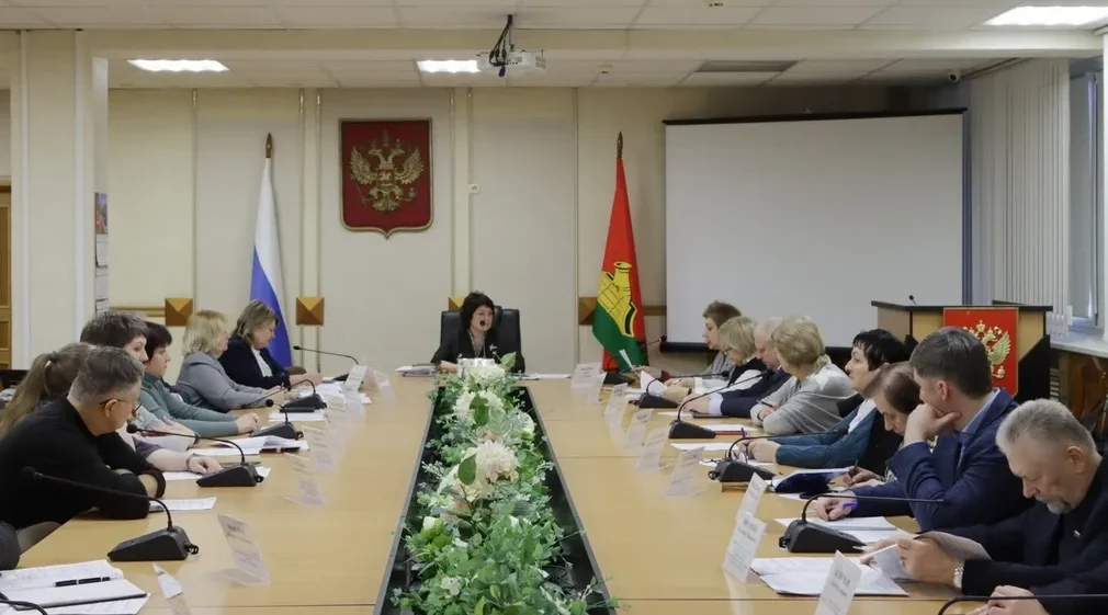 В поисках работы брянцам помогли 10 ярмарок вакансий