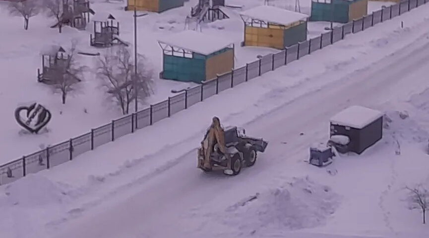 Брянск борется со снегом