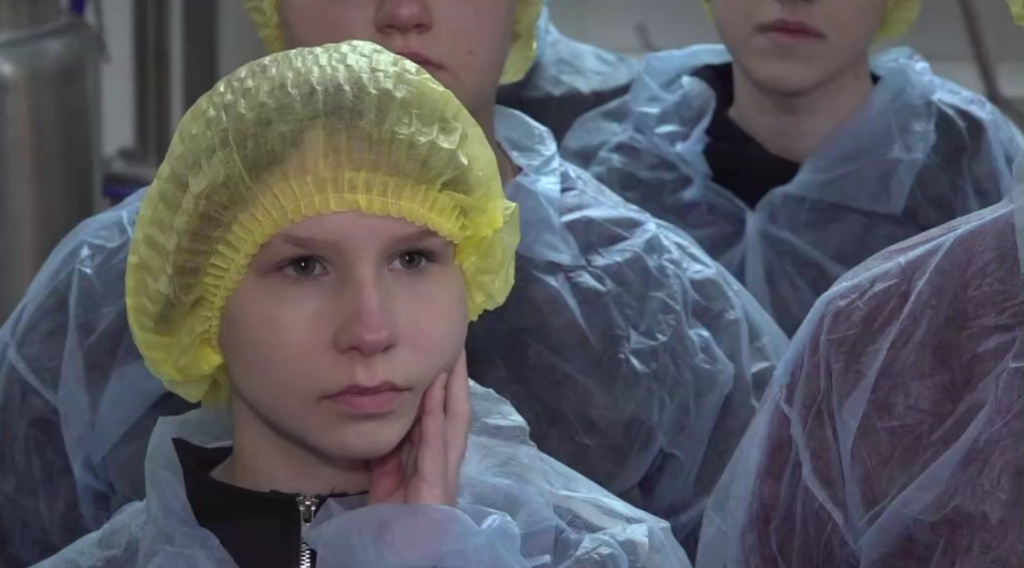 Школьников познакомили с деятельностью брянского предприятии «Мирослава»