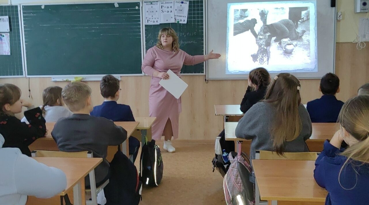 Школьникам Брянска рассказали о мужестве блокадного Ленинграда