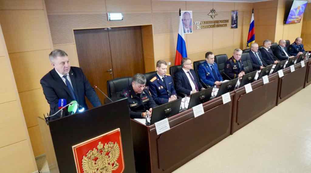 Губернатор Александр Богомаз оценил работу брянской полиции в 2025 году