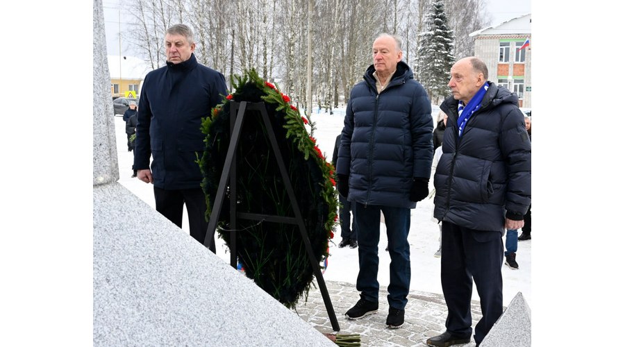 Помощник президента РФ дал высокую оценку развитию брянского села Журиничи