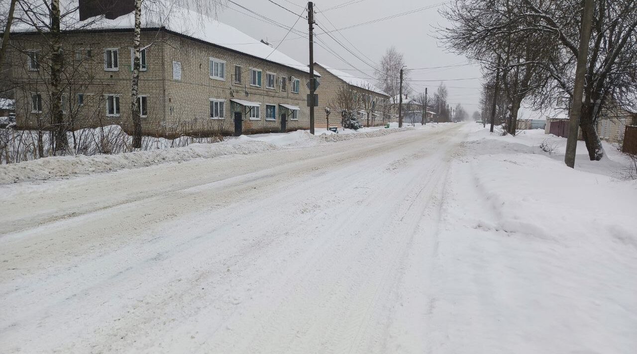 Новозыбков чистят от снега