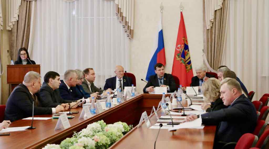 В Брянске в 2026 году закупят 18 низкопольных автобусов