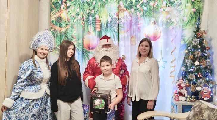 Галина Петушкова исполнила желания детей из Трубчевска