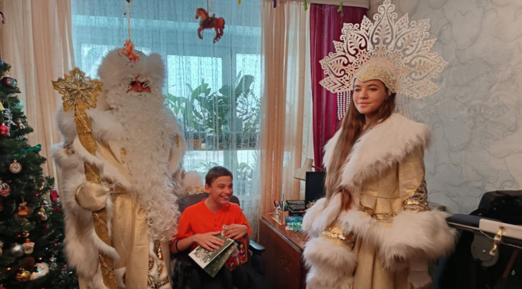 В Брянской области продолжается акция «Ёлка желаний»