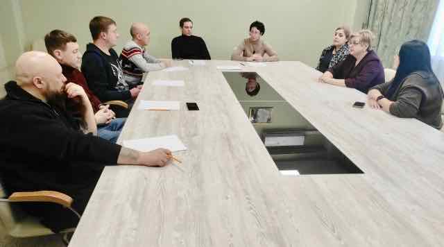 В Брянской области ветеранов СВО обучат работе в сфере госзакупок