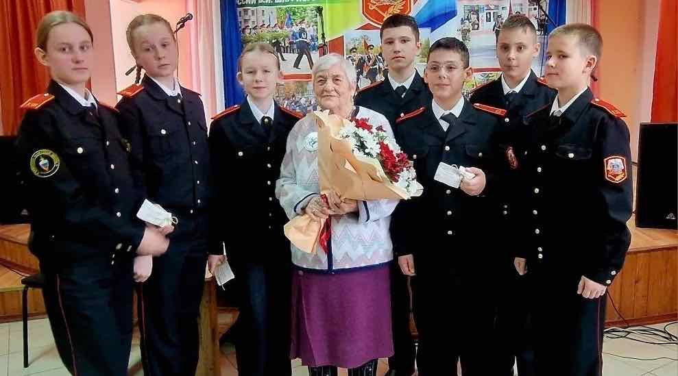 Брянские кадеты встретились с жительницей блокадного Ленинграда