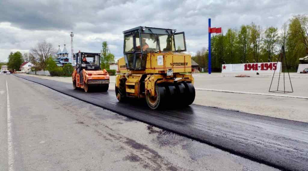 В Клетнянском районе в 2025 году обновили дороги