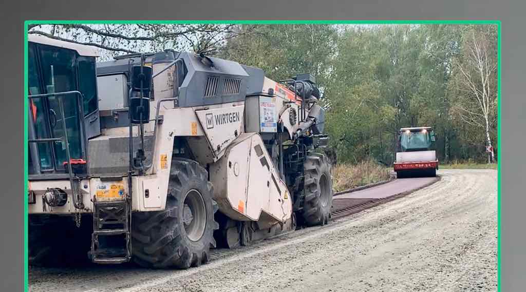 В Брянской области при ремонте дорог применяют технологию вторичной переработки покрытия