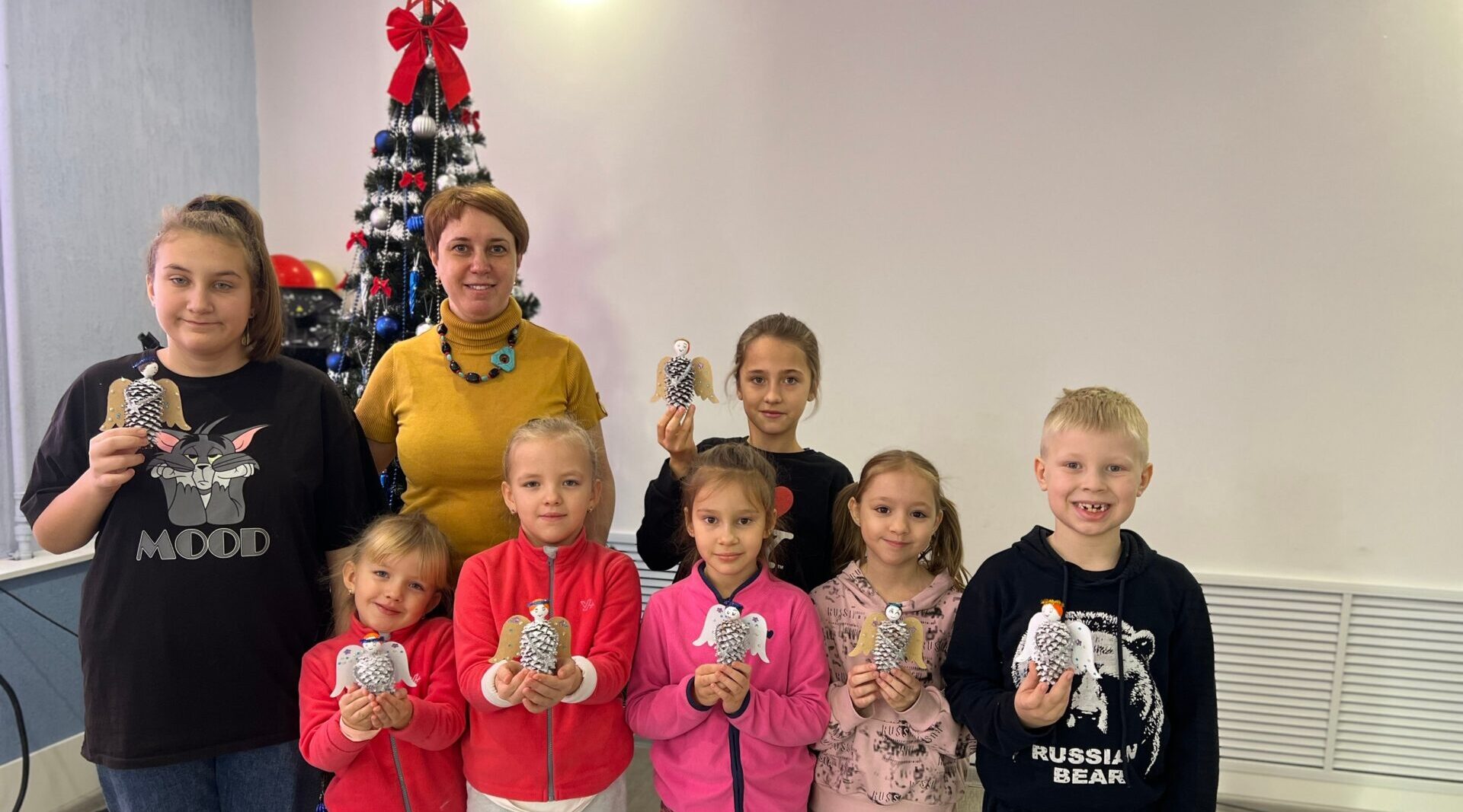 В Антоновском ДК и Супоневском ПКДЦ прошли праздничные мероприятия и мастер-классы