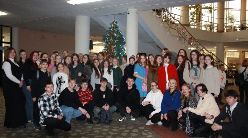 Волонтеры культуры побывали на открытой репетиции в Брянском цирке