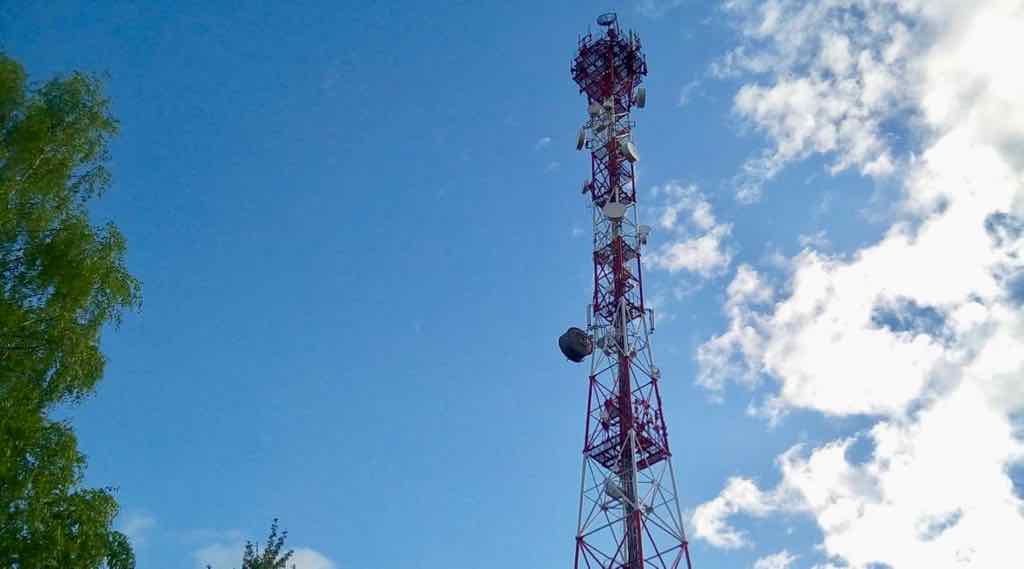 На трассе М-3 в Брянской области построили 8 новых вышек связи