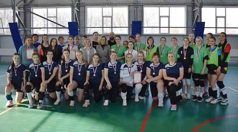 Кубок газеты «Жирятинский край» по волейболу остался у хозяек турнира