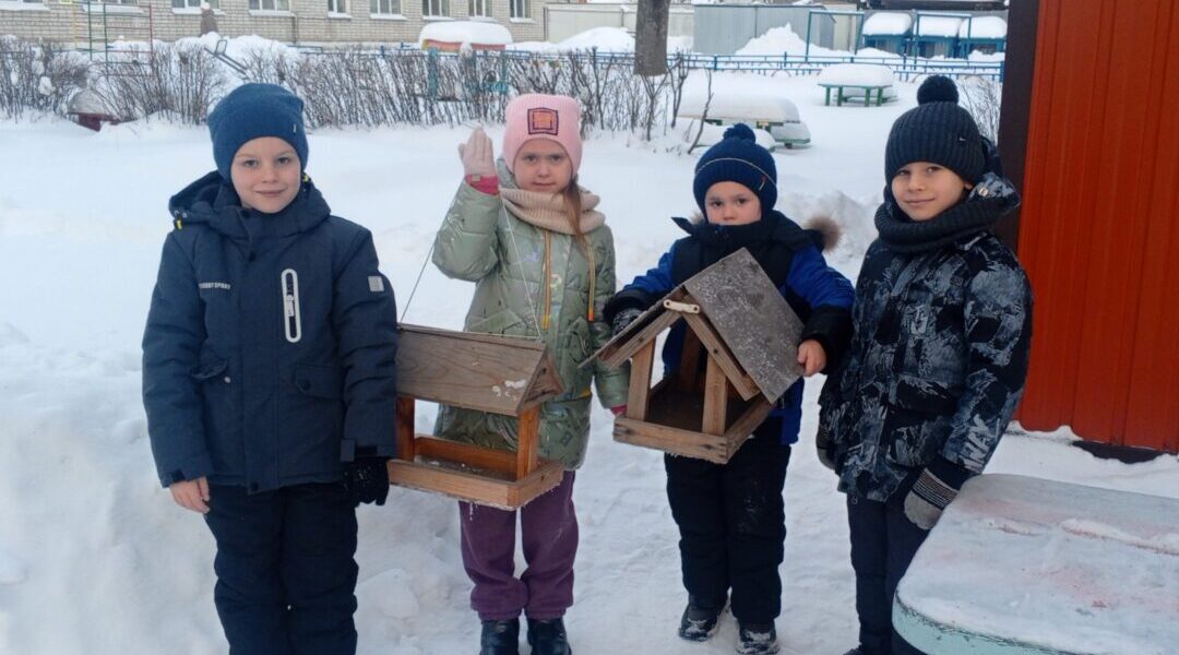 Дошкольники Жуковки отметили День зимующих птиц