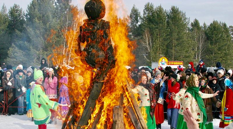 В Брянске масленичная неделя стартовала с традиций и фотовыставки