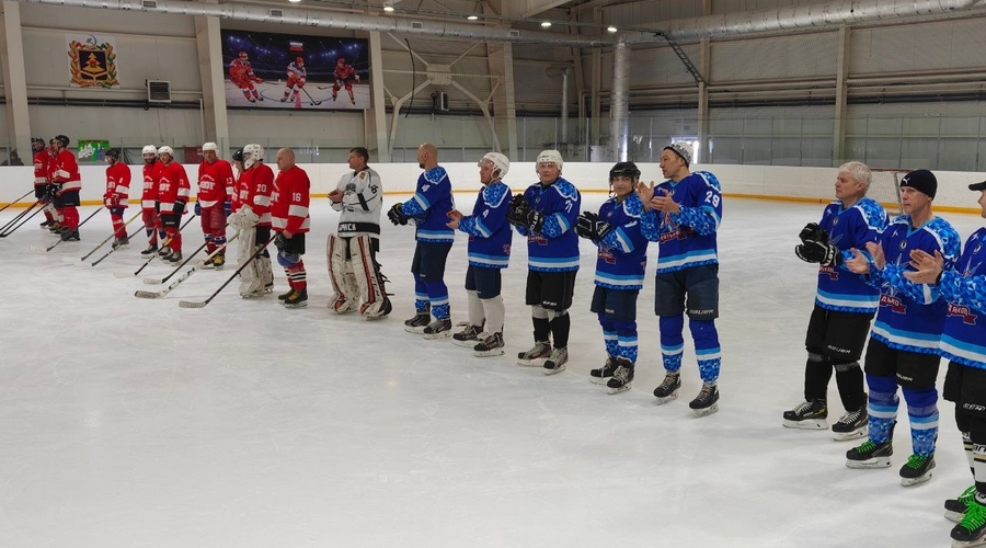 В Дятькове Брянской области определили сильнейших хоккеистов в преддверии 23 февраля