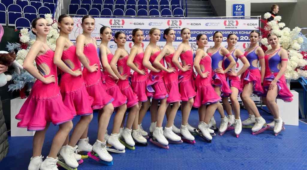 Брянские фигуристки вошли в топ-20 на Всероссийских соревнованиях в Казани