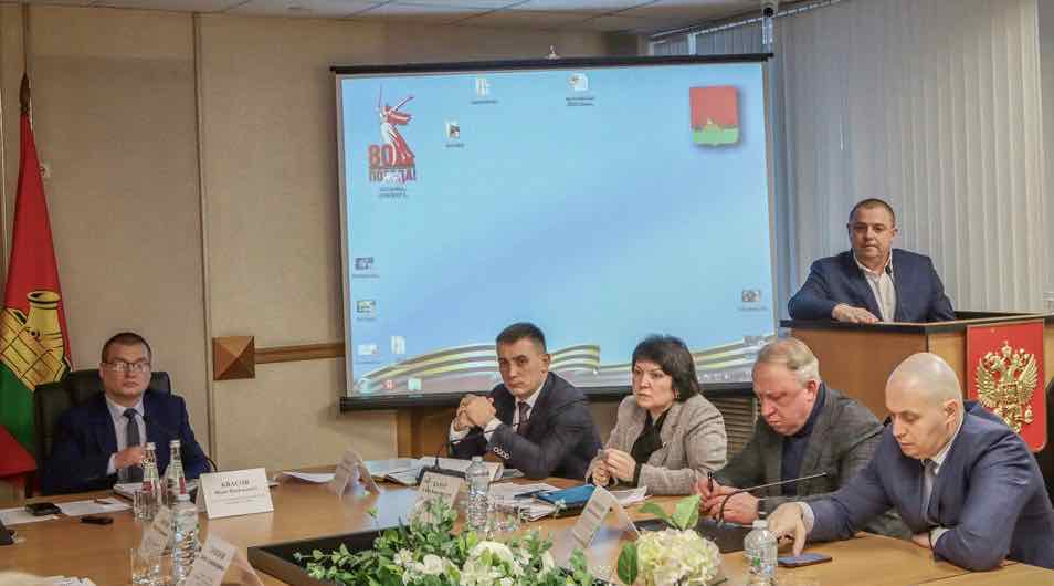 Брянские власти подвели итоги борьбы с незаконными постройками за 2025 год