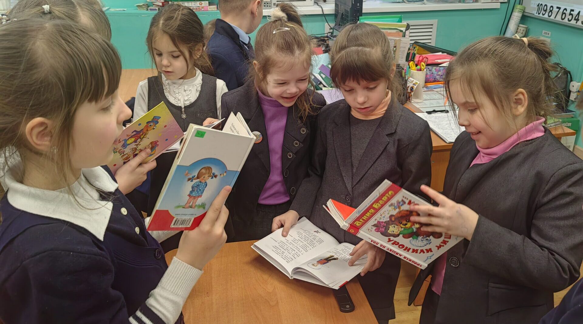 Лицеисты Брянска совершили путешествие в мир книг Агнии Барто