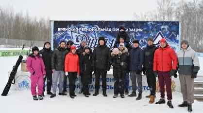 Брянские силовики встречают 23 февраля лыжной гонкой