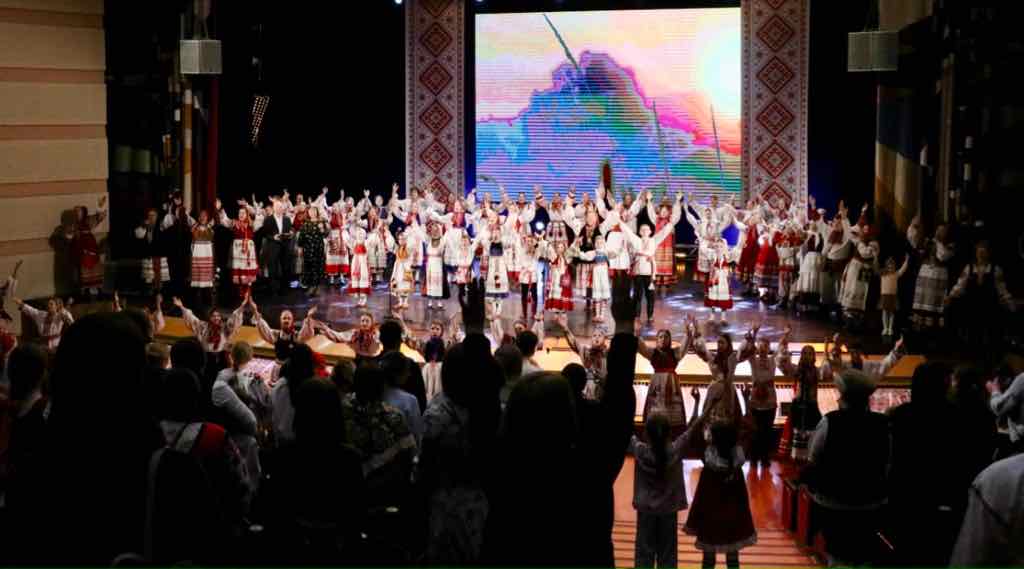 В Брянске завершился фестиваль фольклорных коллективов «Широкая Масленица»