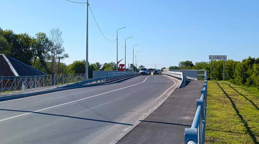 В Почепе завершили капремонт аварийного моста через Судость