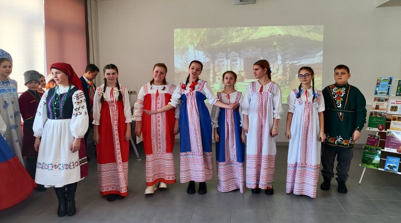 В Брянске прошла конференция «В единстве народов — сила России: образовательная траектория»