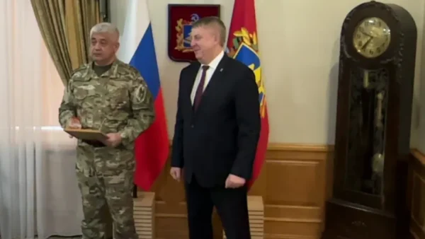 Губернатору Александру Богомазу присвоили звание подполковника