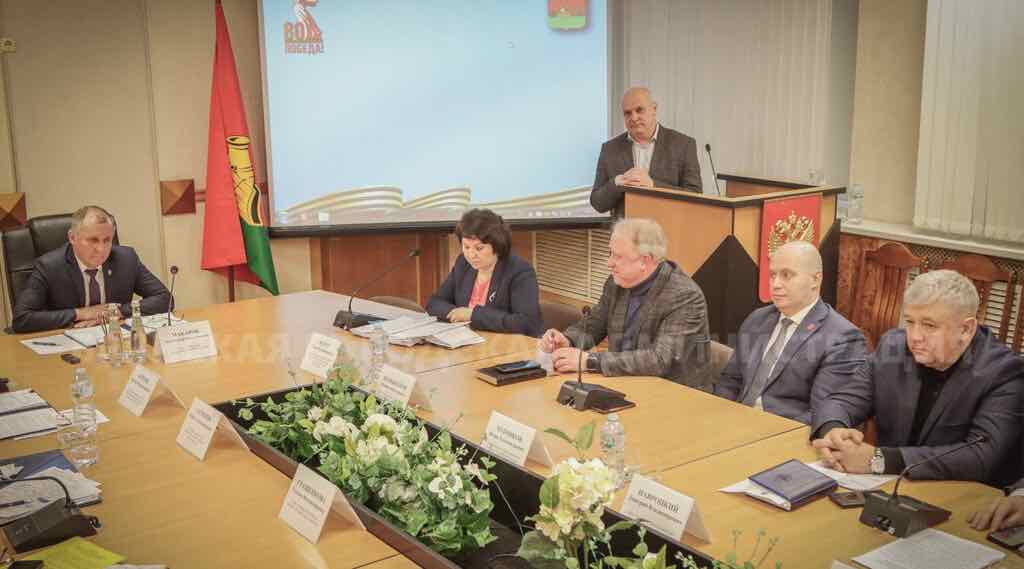 Зарплата брянских работников культуры выросла до 54 тысяч