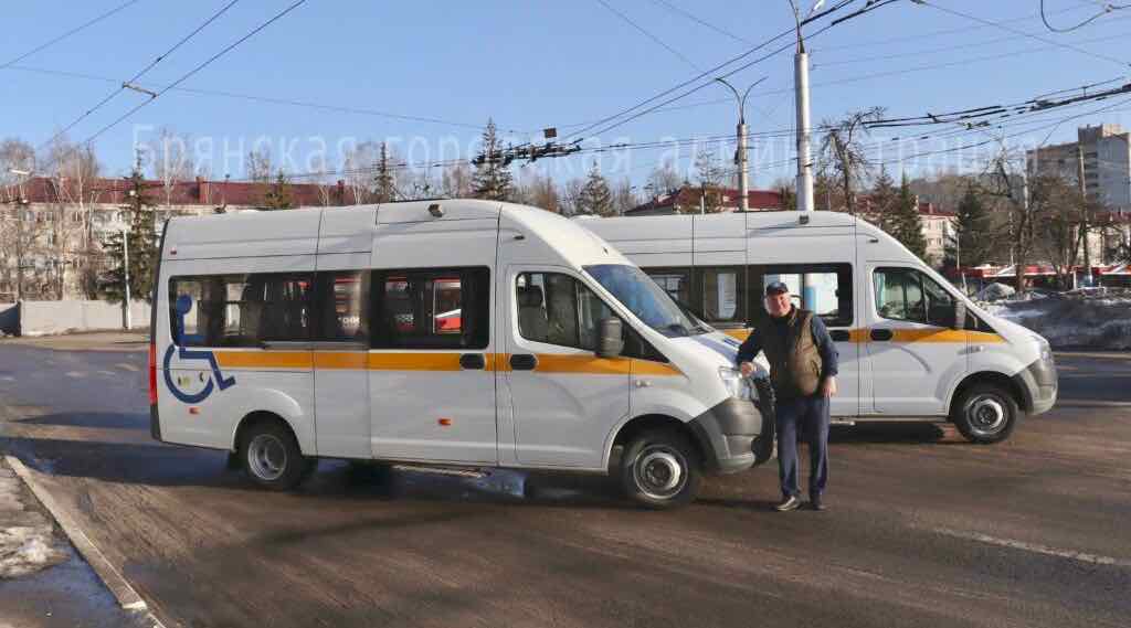 В Брянске социальное такси выполнило более трёх тысяч заявок за 2025 год