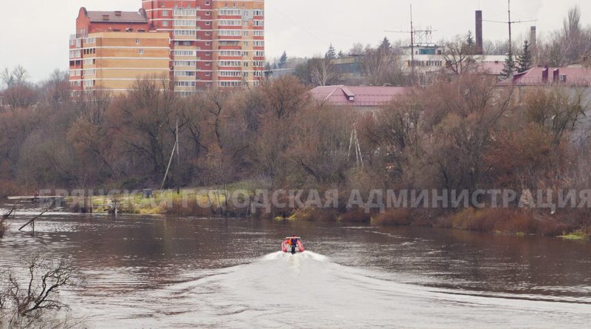 В Брянске ввели режим повышенной готовности из-за подъема воды в Десне и Болве