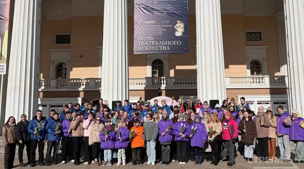 В Брянске прошла праздничная акция «Вам, любимые»