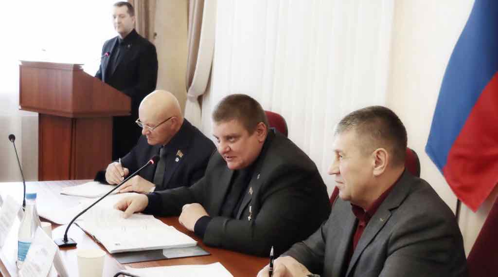 Комитет Брянской облдумы обсудил развитие спорта и изменения в закон