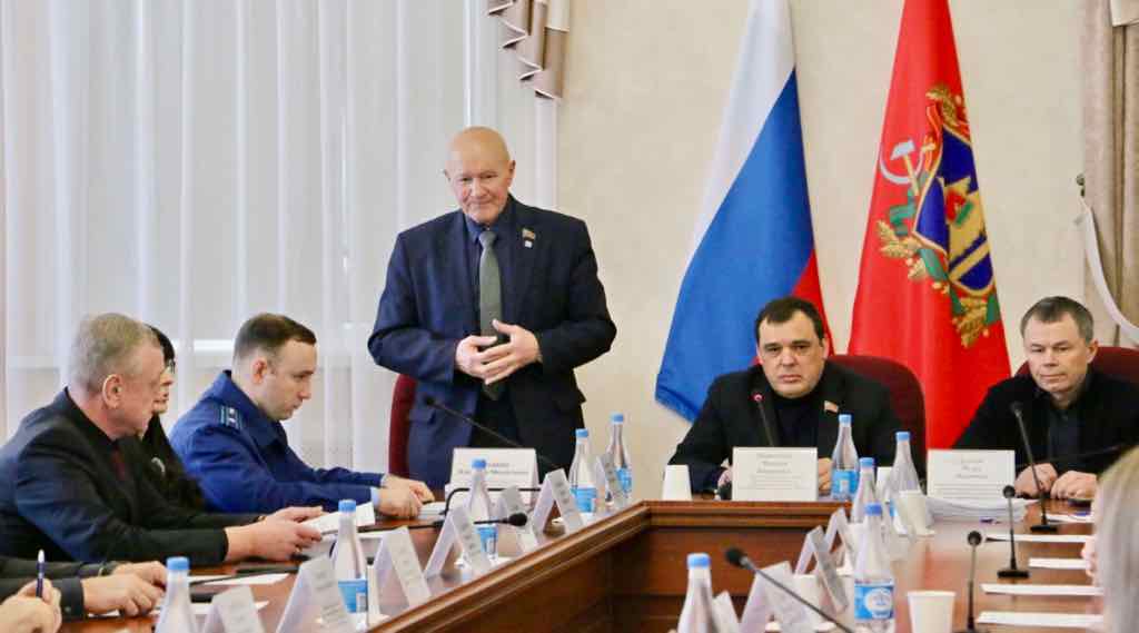 Брянские депутаты скорректировали закон о промышленной политике в регионе