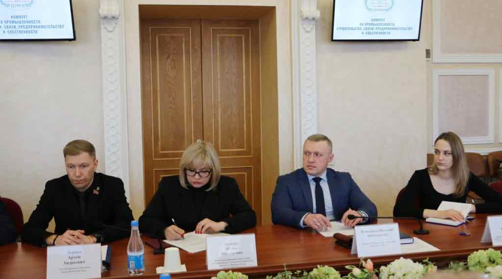 Оборот розничной торговли в Брянской области превысил 421 млрд рублей